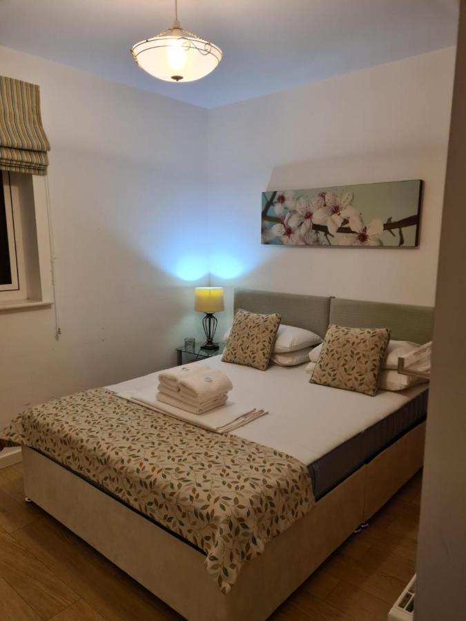 Apartmán The Park - Holyrood Road With Free Parking EDI Exteriér fotografie
